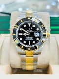 Exploring the World of Luxury Watches with a Focus on Rolex Submariner Replicas