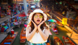 Eternal Sunshine of the Floating Markets in Bangkok
